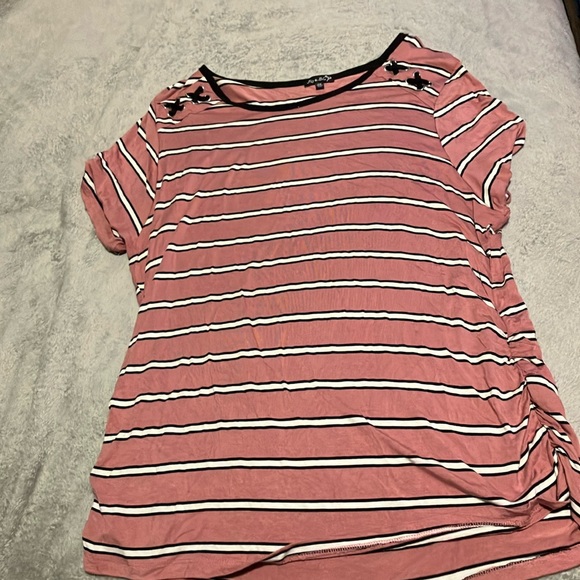 Short Sleeve Pink Blouse - Picture 1 of 5